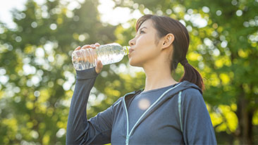 15 Manfaat Air Putih untuk Kesehatan Tubuh Manusia